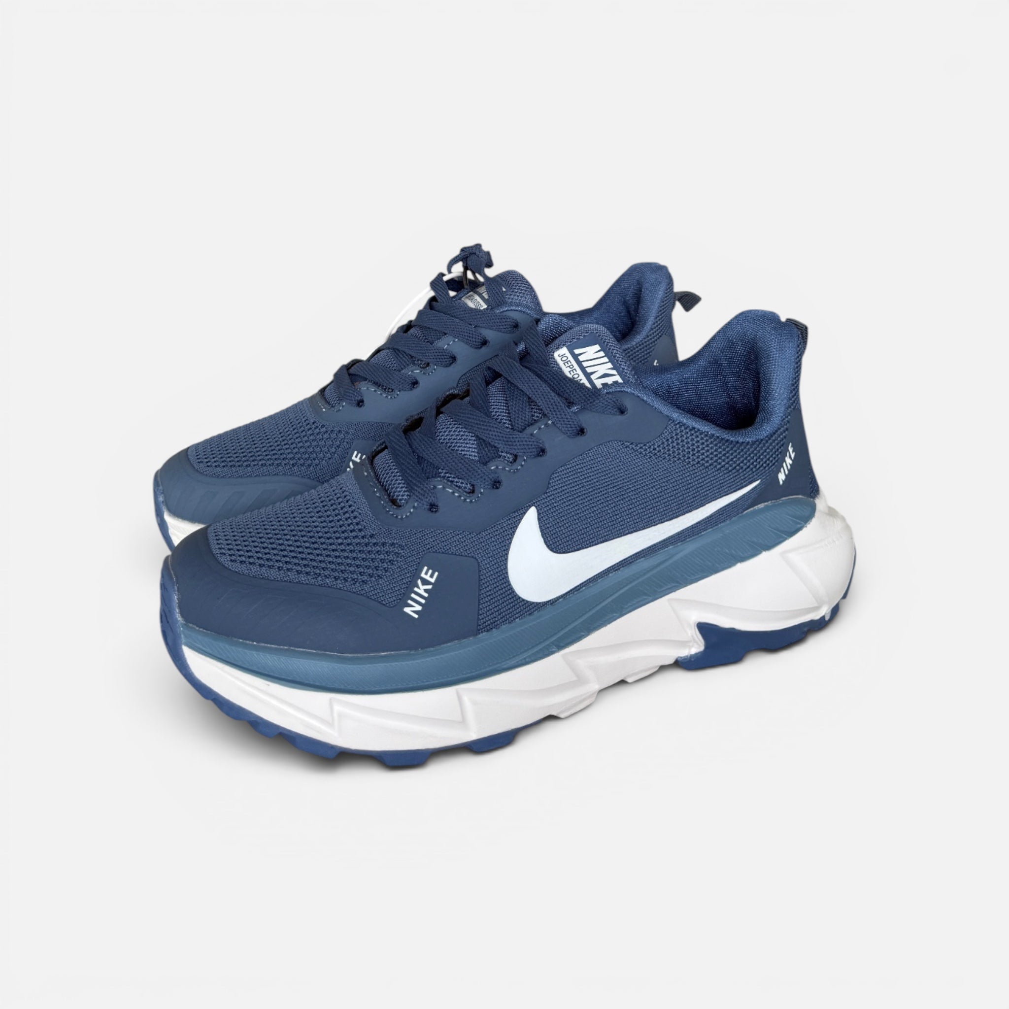 Nike R7700