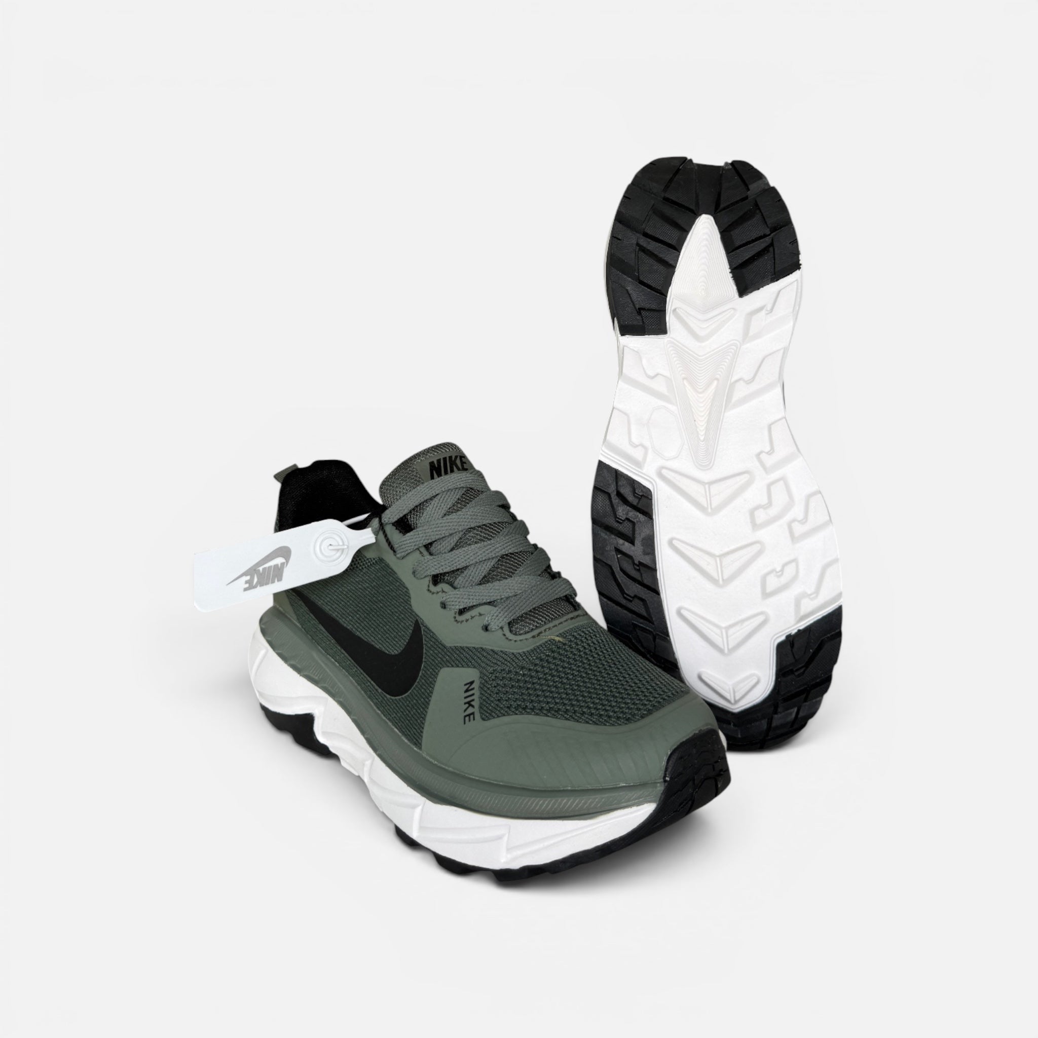 Nike R7700