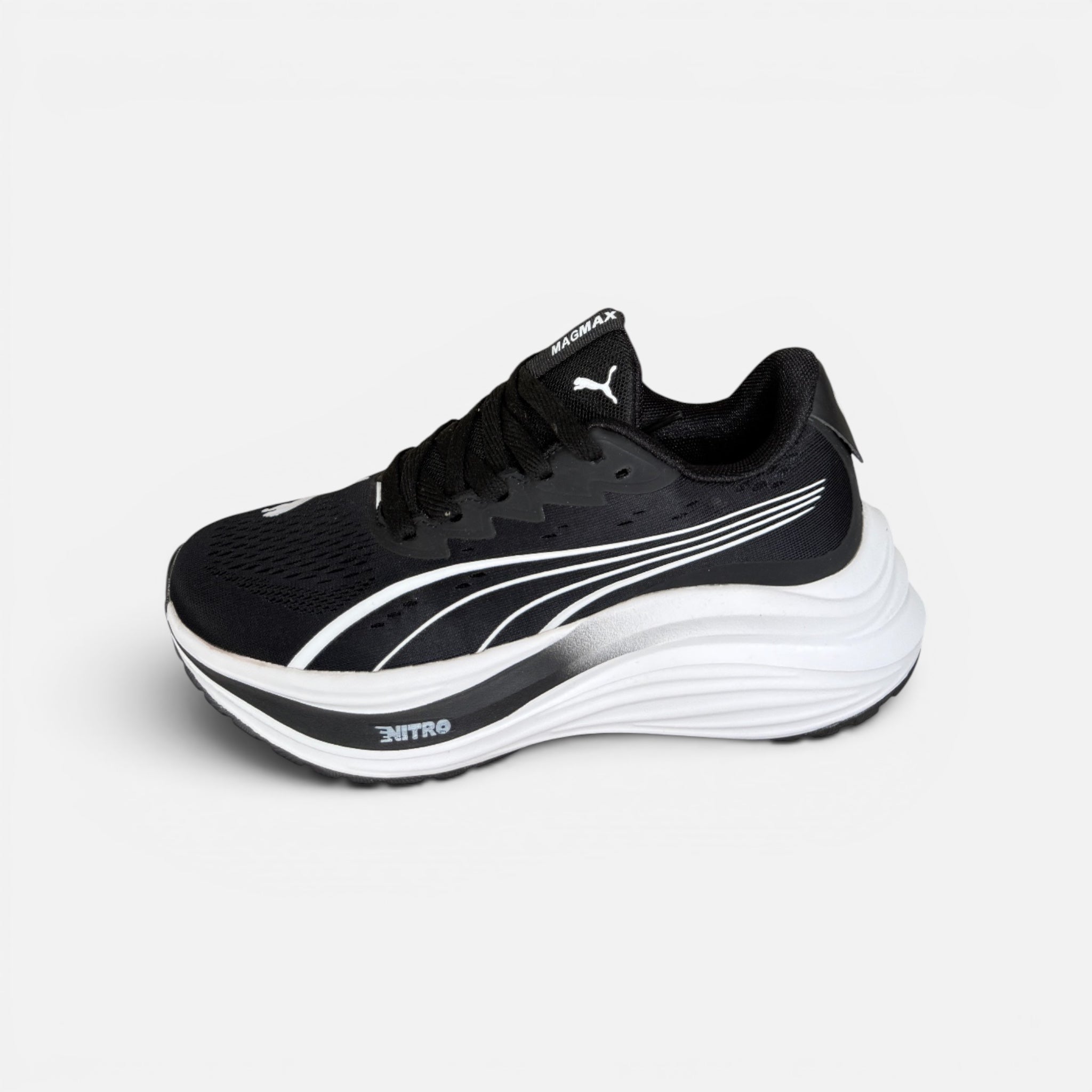 PUMA N890