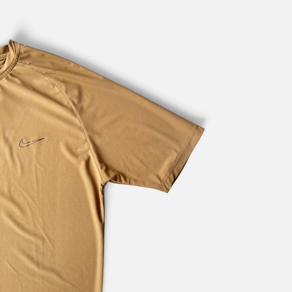 Dot Mesh Round Neck Nike Shirt